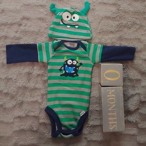 Gerber 2-piece Monster bodysuit set. Newborn size